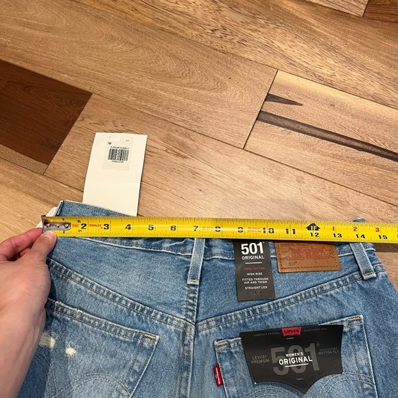 New Levi's 501 High Rise Short in Faultline Distressed Size 28 - Picture 9 of 15
